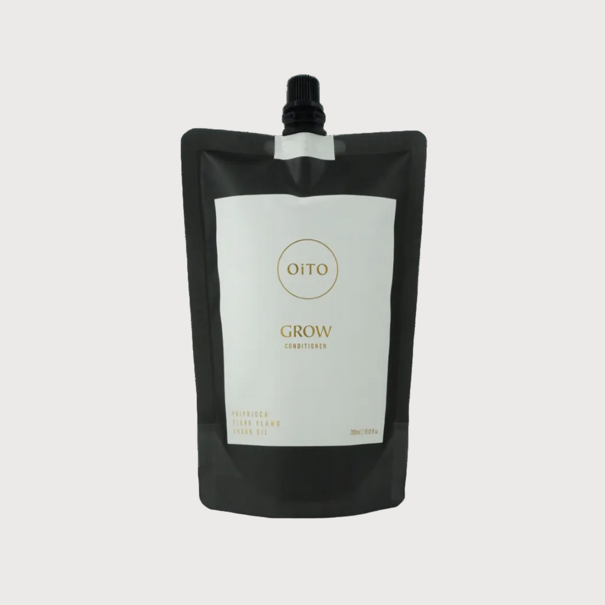 Black pouch labeled 'Oito Grow' on a white background